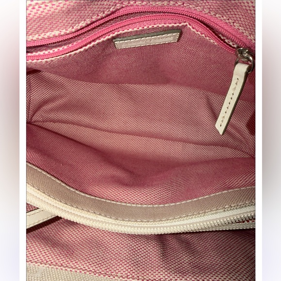 Dooney & Bourke double handle Off white monogram pattern shoulder strap NWOT - Picture 3 of 4